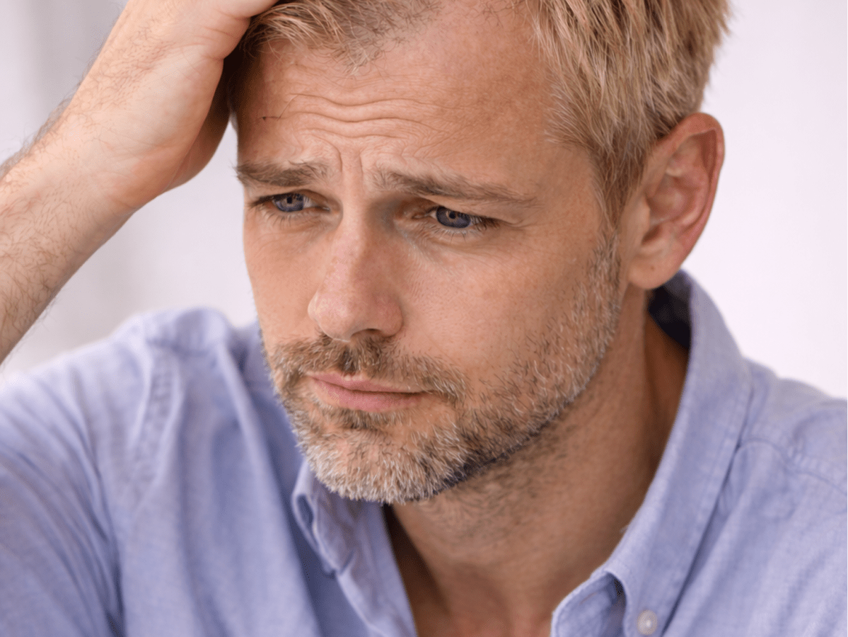 Caduta dei capelli: possono esserci (anche) cause&nbsp;ormonali?